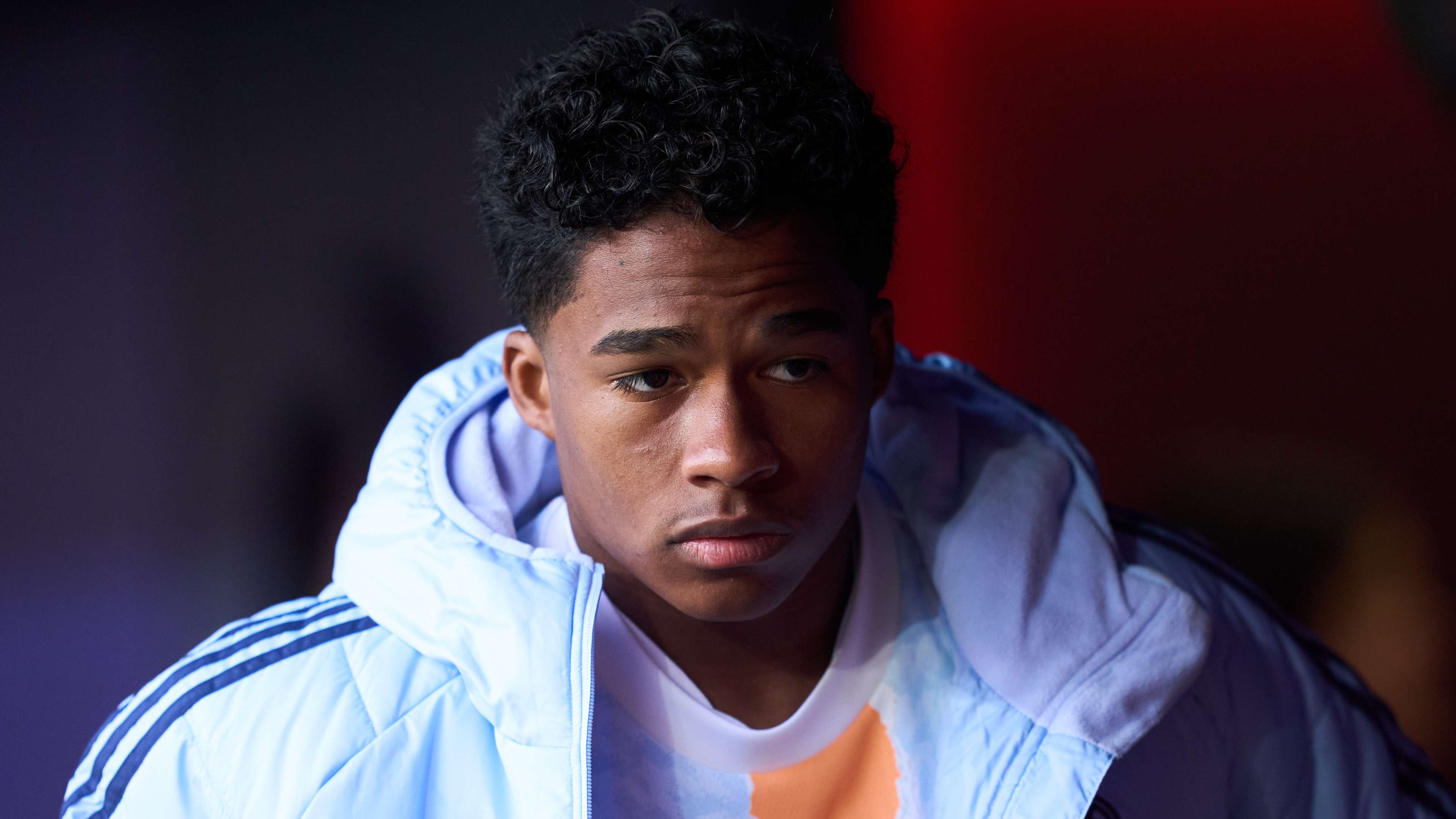 保持比赛的 保持比赛的