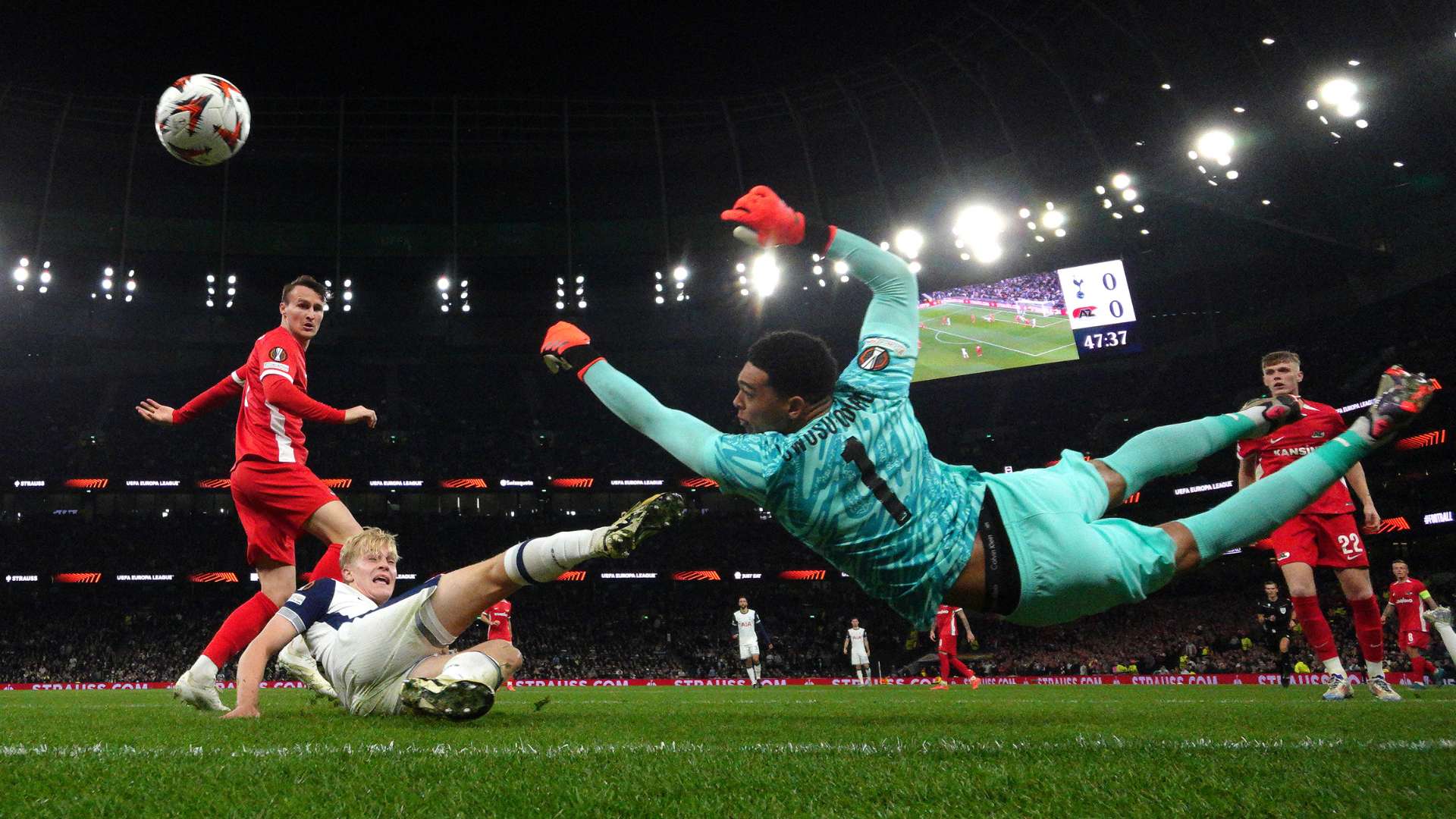 居勒尔的比 居勒尔的比